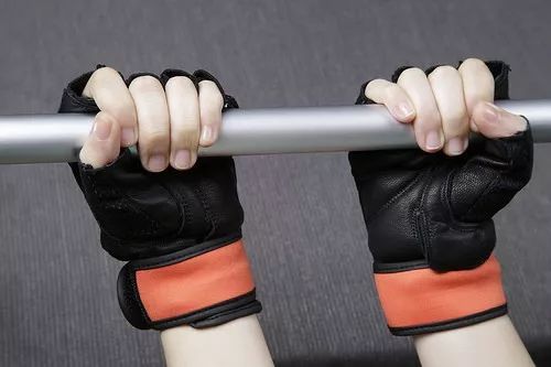 健身手套_健身手套大小怎么选_健身手套小还是大点好
