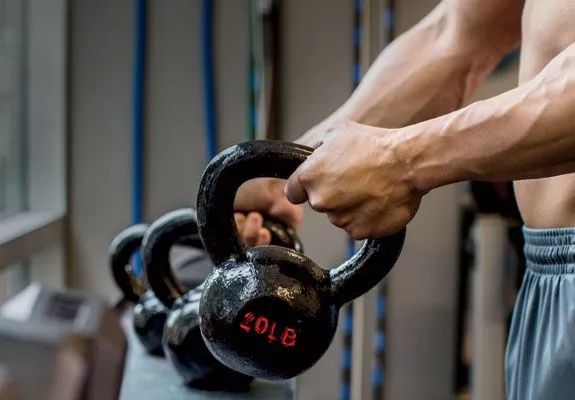 健身手套老茧_健身手套防起茧_手套健身老茧怎么去掉