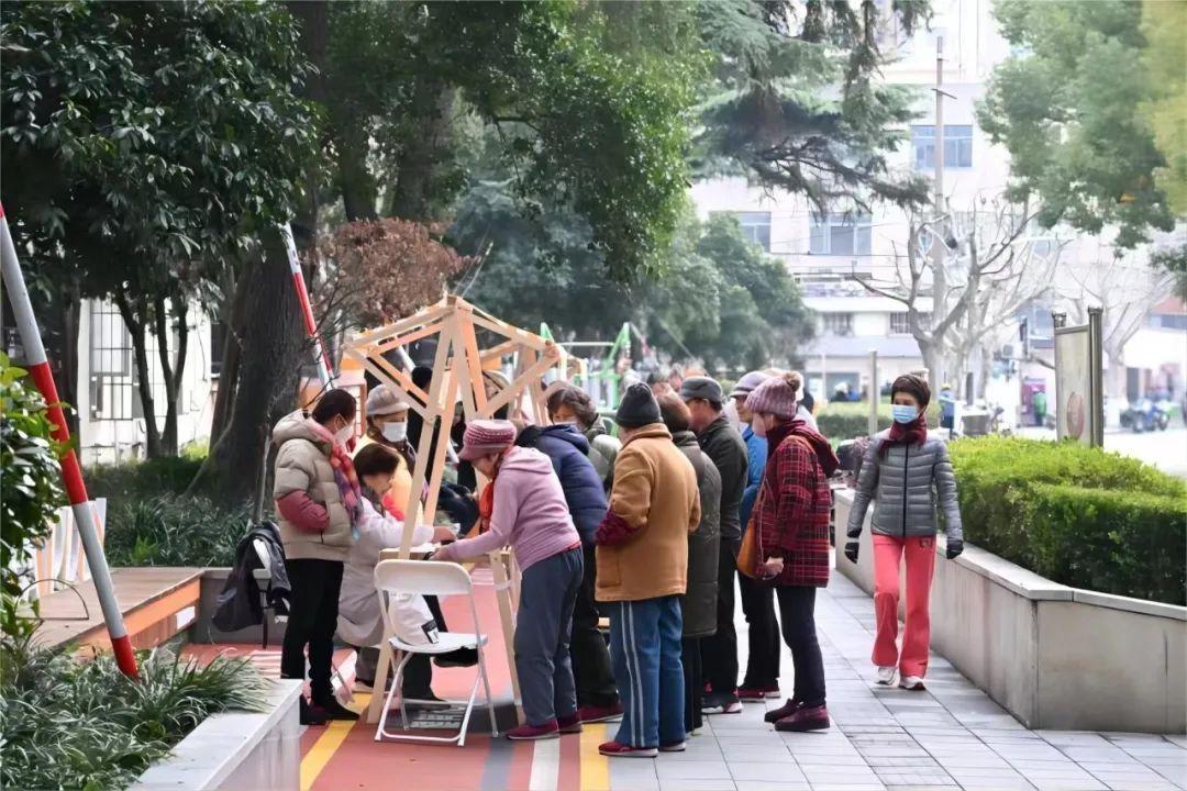 股四头肌训练椅_股四头肌训练椅子_股四头肌训练椅使用方法