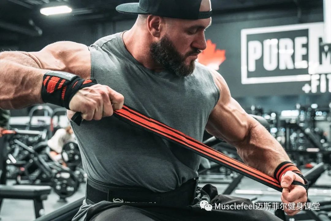 手套健身护腕需要戴多久_健身手套需要护腕吗_手套健身护腕需要带多久