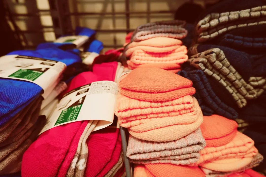 迪卡侬健身手套_迪卡侬forclaz手套_手套健身迪卡侬好用吗