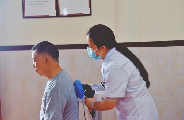 股四头肌训练椅安装视频_股四头肌训练椅安装步骤_股四头肌训练椅