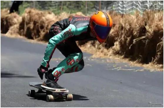 极限健身手套_健身手套越紧越好吗_健身手套紧一点好还是松一点好