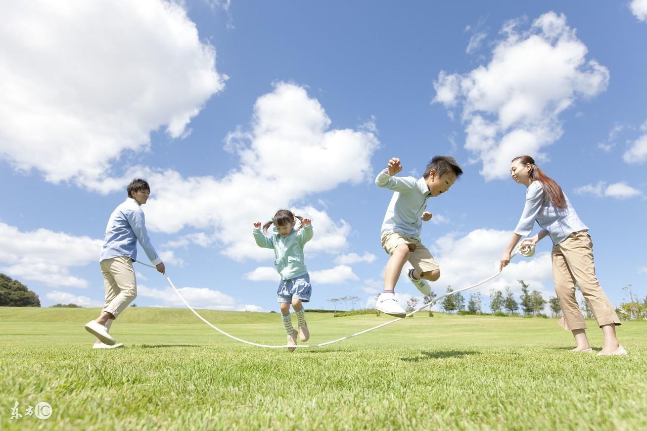 感统训练单腿椅_感统训练坐独角椅_感统课独脚凳的目的
