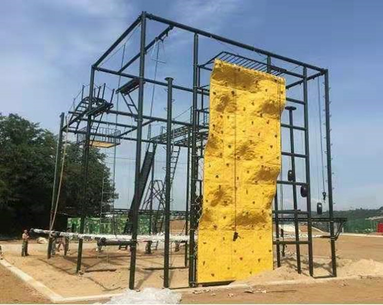 开yunapp体育官网入口下载手机版 部队力量组合训练器,户外体能综合训练架 心理行为训练场组合器械