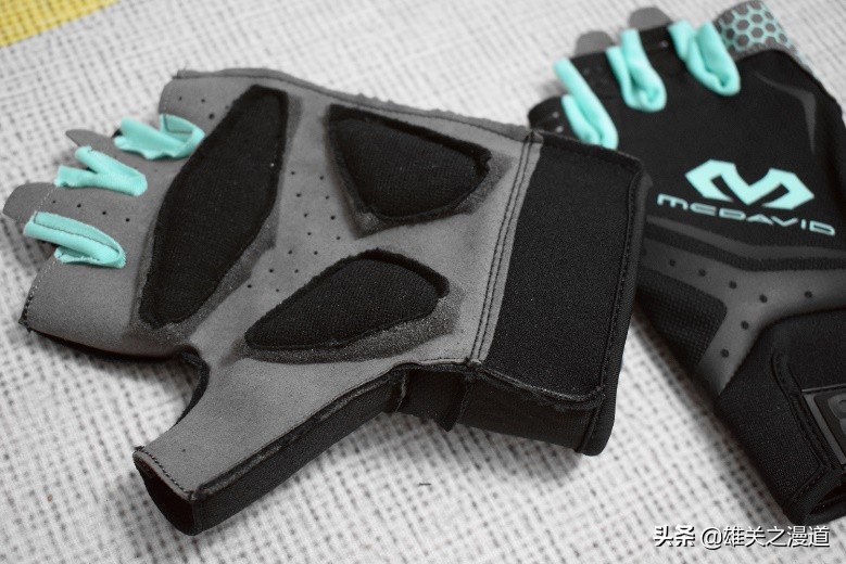 健身手套发臭_健身手套有味_健身手套臭