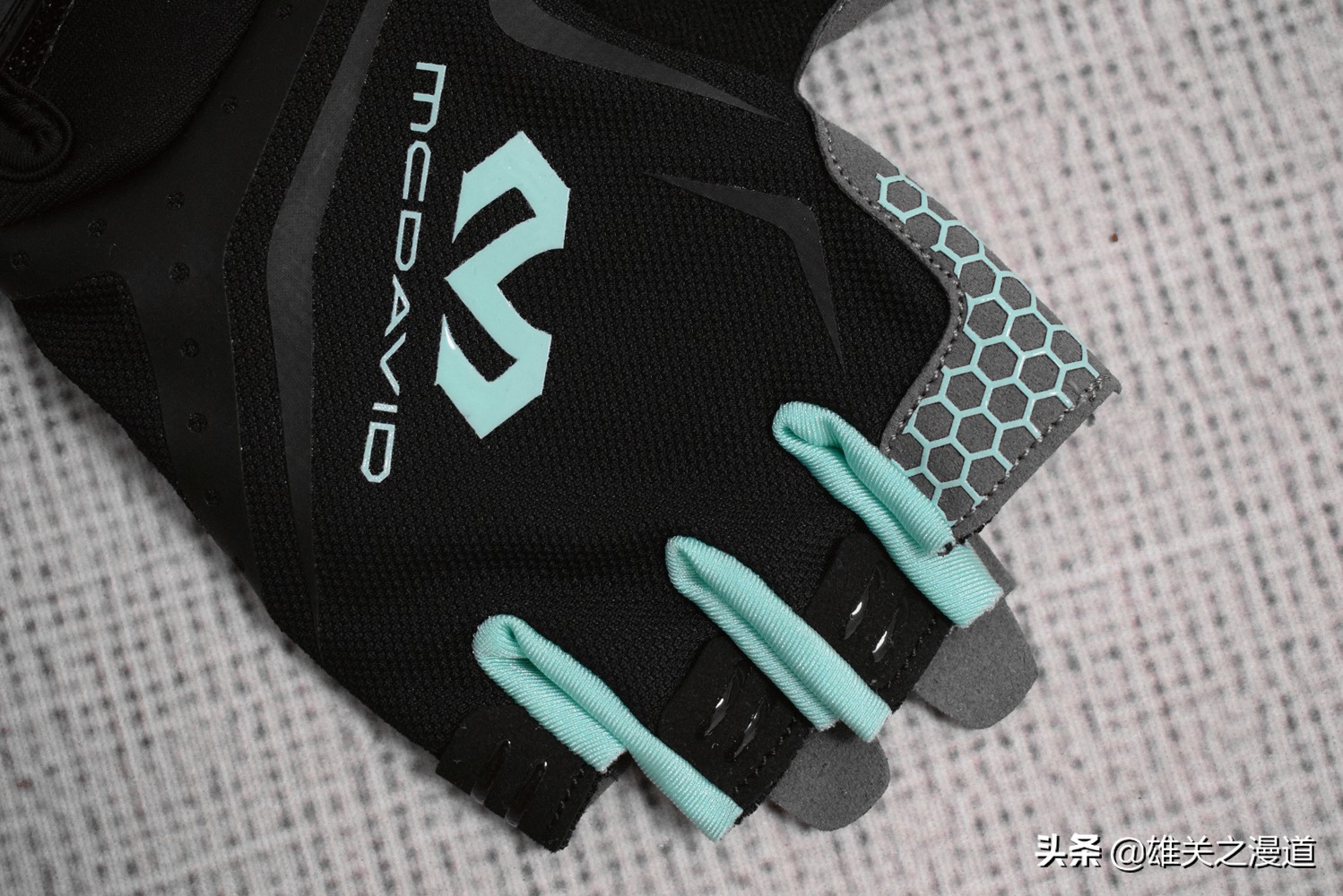 健身手套臭_健身手套发臭_健身手套有味