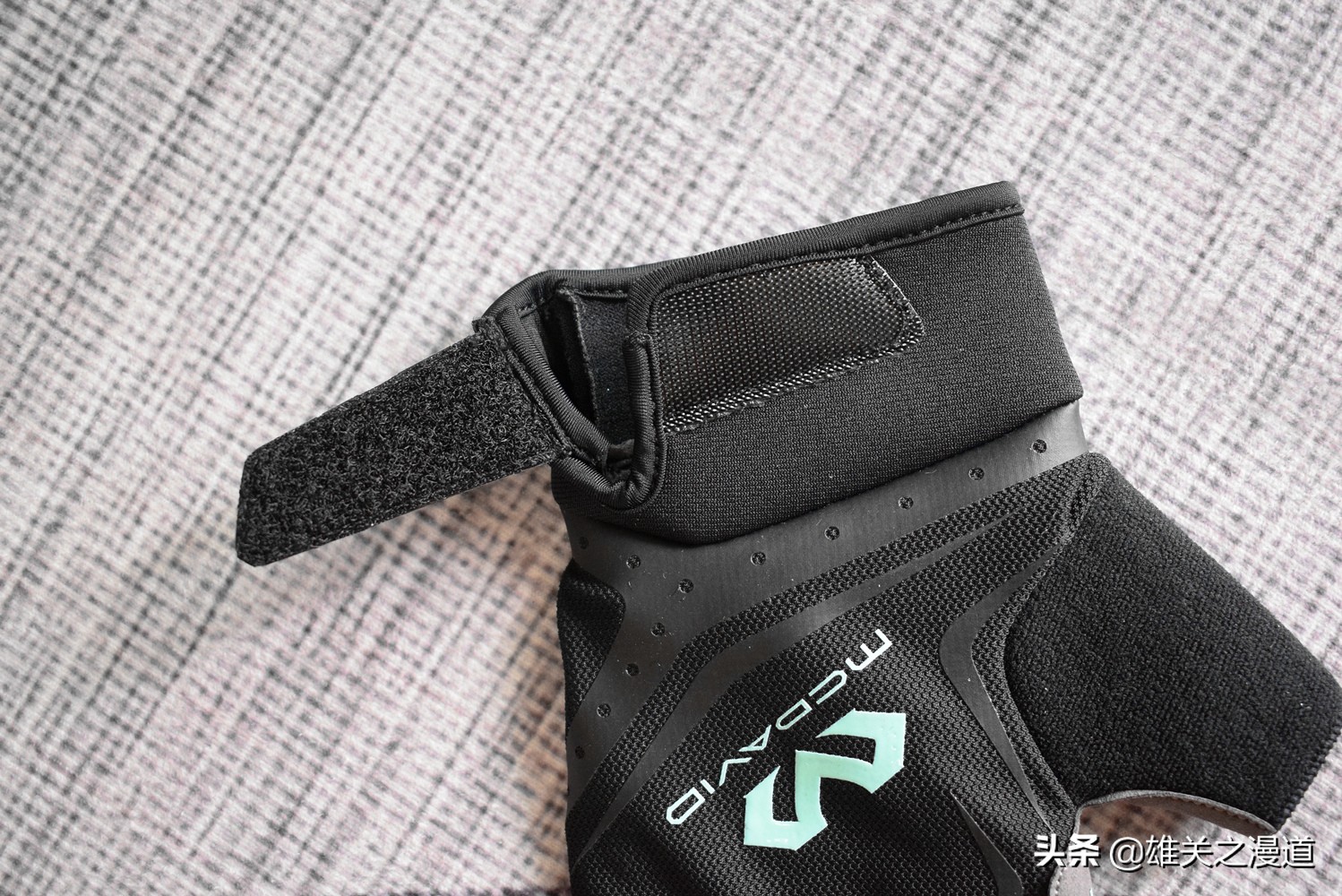 健身手套有味_健身手套臭_健身手套发臭