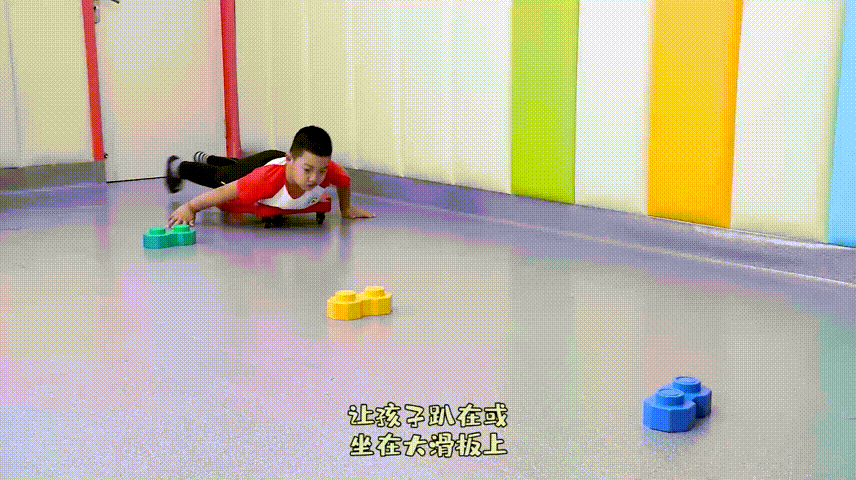 感统训练单腿椅_感统训练单脚站立_感统课独脚凳的目的