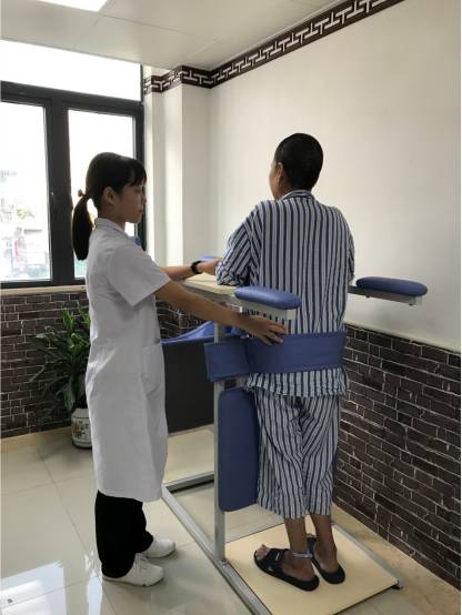 股四头肌训练椅子_股四头肌训练椅_股四头肌训练椅安装视频