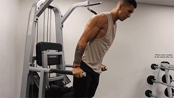 器械练胸_胸肌训练器有用吗_综合训练器 胸肌