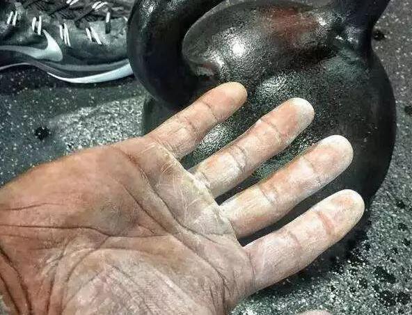 手套健身护腕怎么戴_健身手套护腕什么牌子好_健身手套护腕