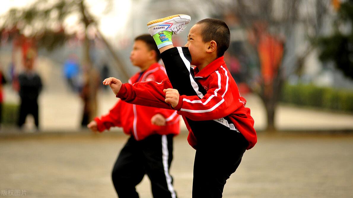 股四头肌训练椅_股四头肌训练椅安装步骤_股四头肌训练椅注意事项