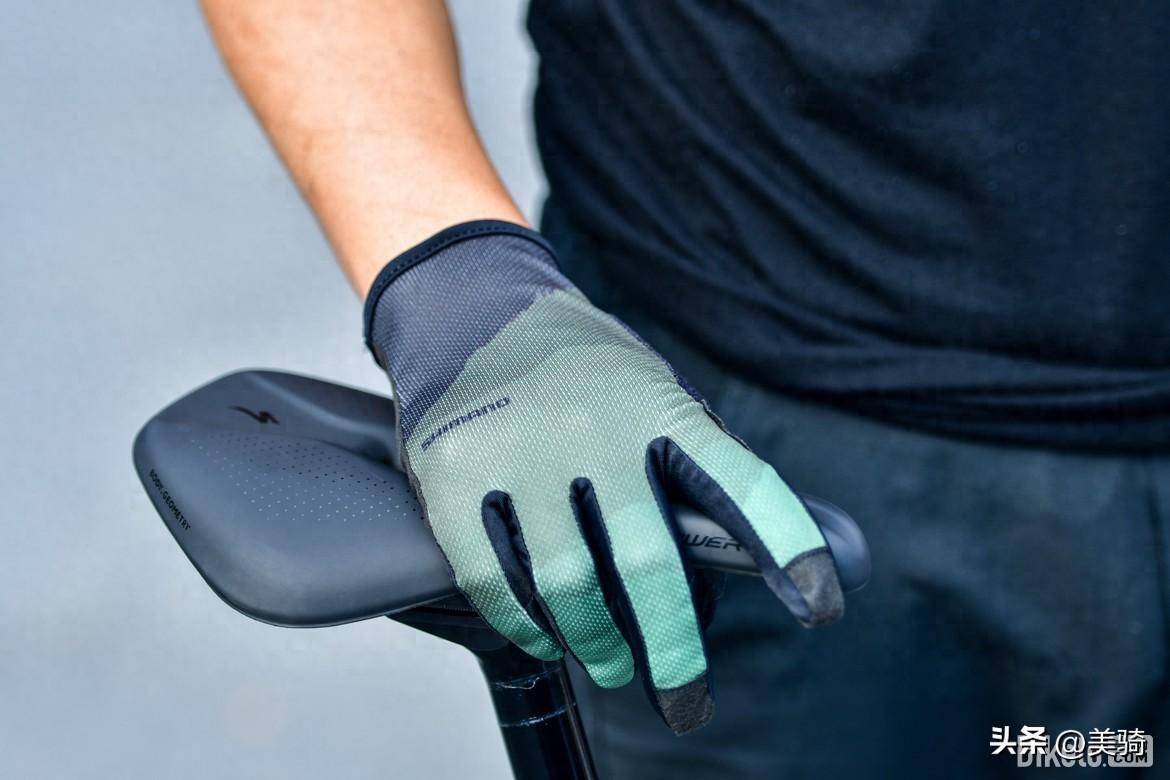 开yun体育官网入口登录体育 轻薄贴合 SHIMANO林道山地手套简评