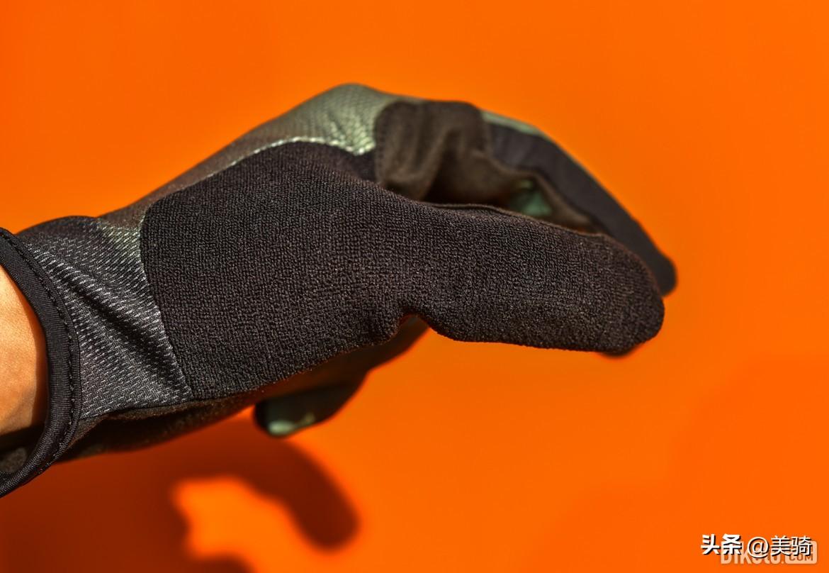 锻炼用防滑手套_健身防滑手套_健身防滑手套推荐