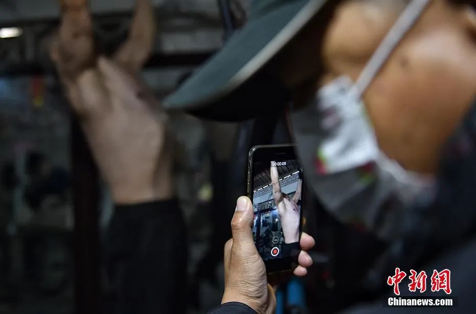 健身运动手套_健身手套小还是大点好_健身手套 小了