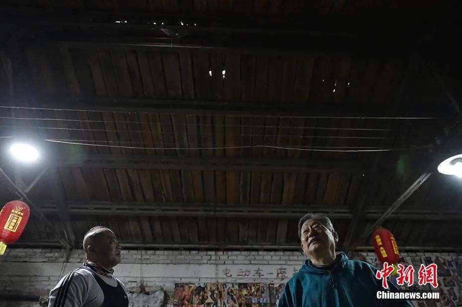 健身手套 小了_健身手套小还是大点好_健身运动手套