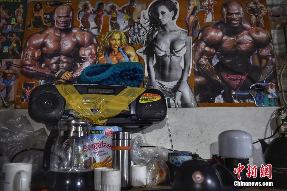 健身手套 小了_健身手套小还是大点好_健身运动手套