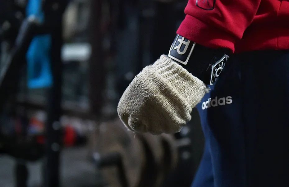 健身手套 小了_健身运动手套_健身手套小还是大点好