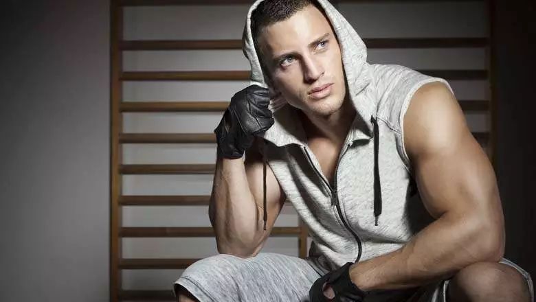 健身手套买什么比较好_健身手套选择_健身手套买大还是买小