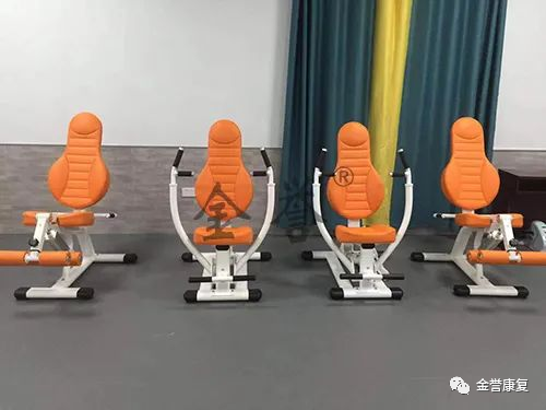 股四头肌训练椅使用方法_股四头肌训练椅注意事项_股四头肌训练椅
