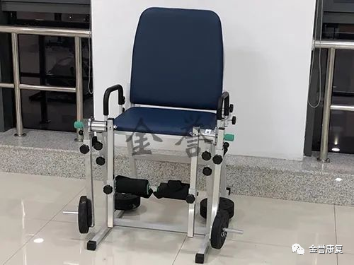 股四头肌训练椅使用方法_股四头肌训练椅注意事项_股四头肌训练椅