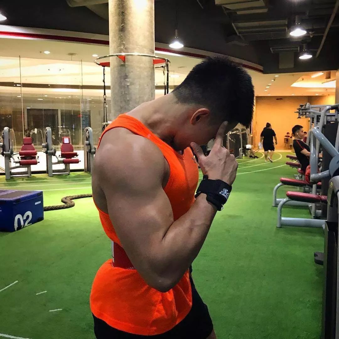 手套健身防滑效果好吗_健身防滑手套推荐_健身防滑手套