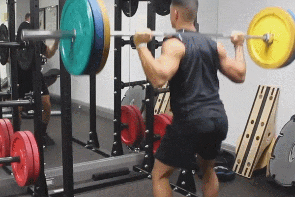 综合训练器锻炼视频教程_综合训练器怎么选择_综合训练器训练计划