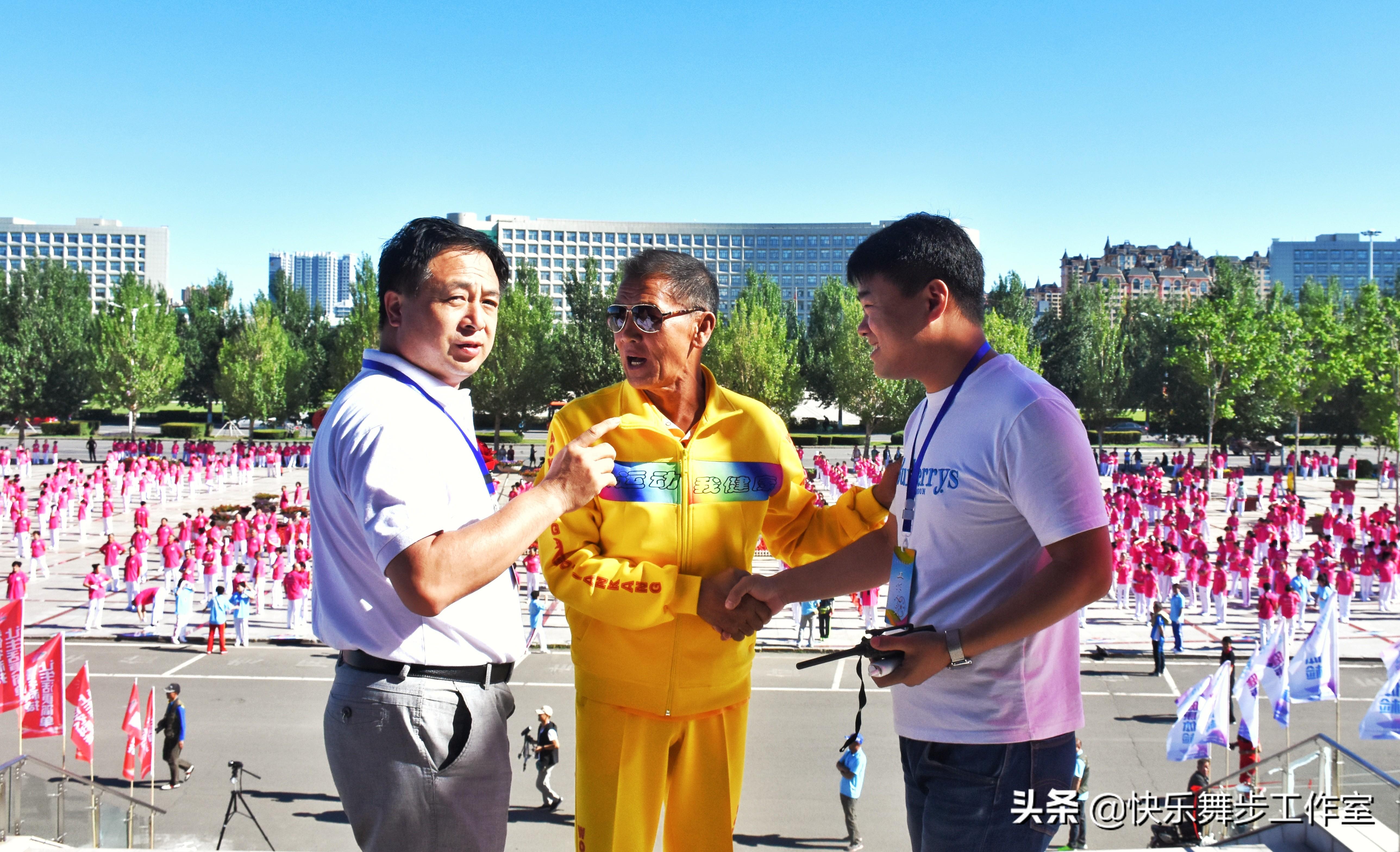 佳木斯舞步健身操视频_佳木斯健身舞曲_佳木斯健身舞