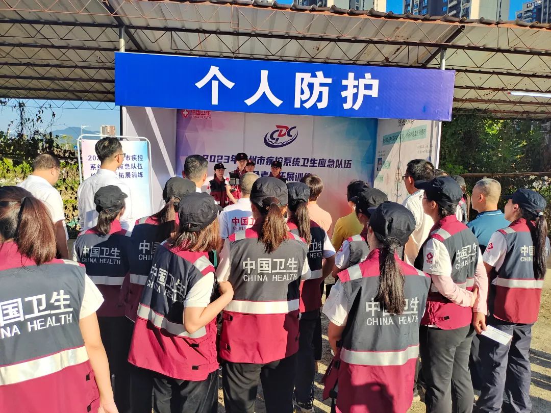 龙门综合训练器_龙门式机体的优缺点_龙门架训练器使用图解