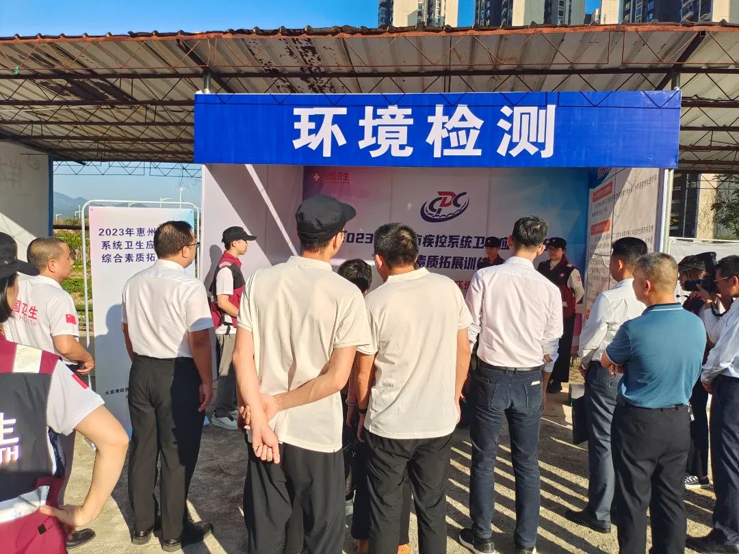 龙门综合训练器_龙门架训练器使用图解_龙门式机体的优缺点