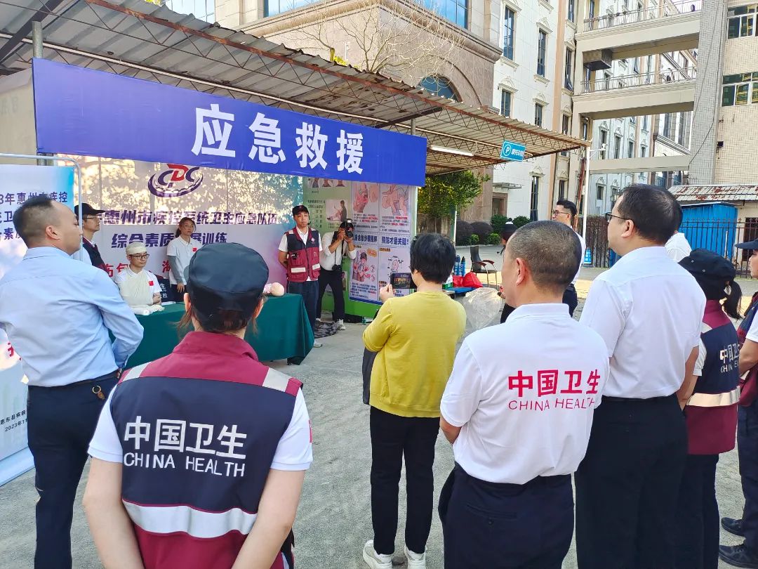 龙门式机体的优缺点_龙门架训练器使用图解_龙门综合训练器