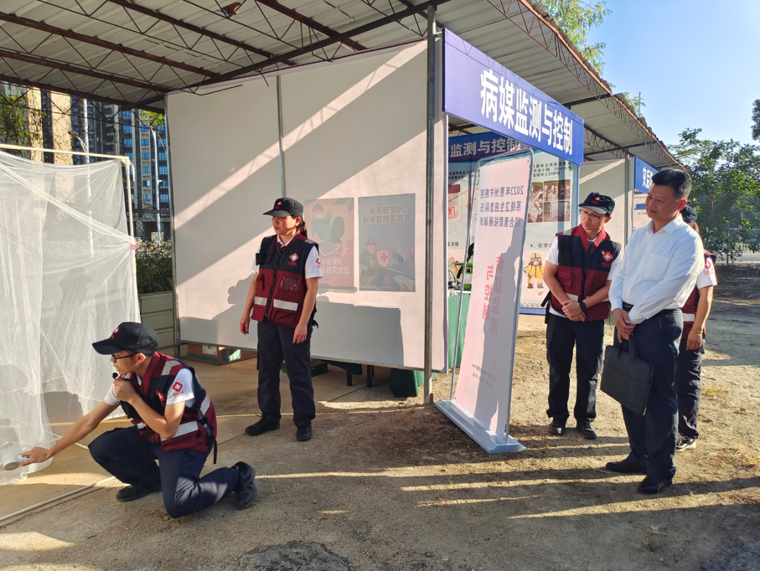 龙门架训练器使用图解_龙门综合训练器_龙门式机体的优缺点