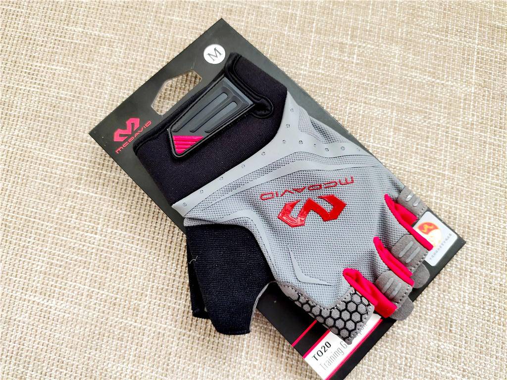 kaiyun体育登录网页入口 轻薄耐用，透气舒爽，骑友的最佳选择，迈克达威运动手套体验