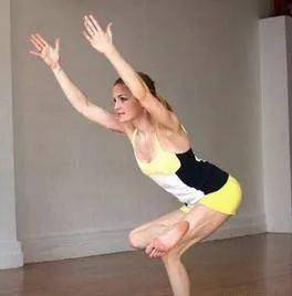 髋关节训练椅_髋关节训练器的适应症_髋关节训练椅的用途