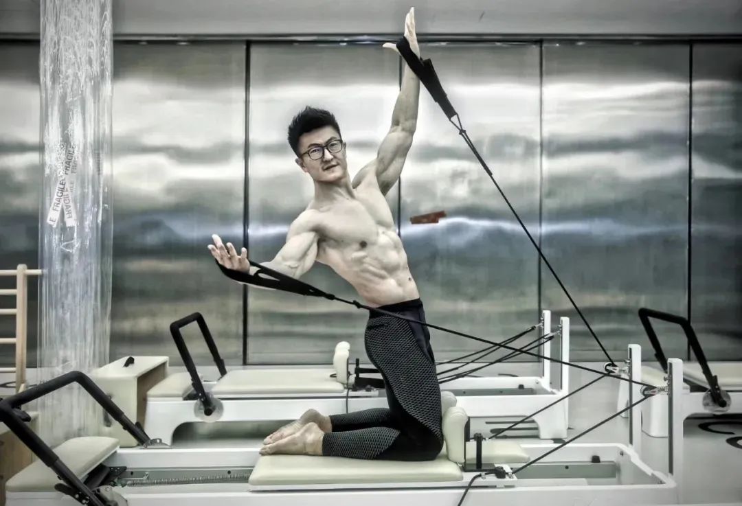 全身运动器材有哪些_大型全身综合训练器_全身性健身器材