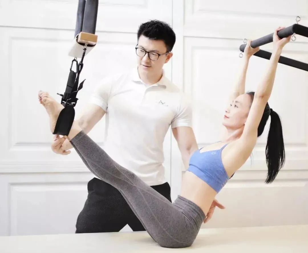 全身运动器材有哪些_全身性健身器材_大型全身综合训练器