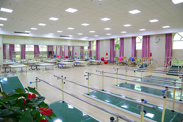 髋关节训练器_髋关节训练椅_髋关节训练器的适应症