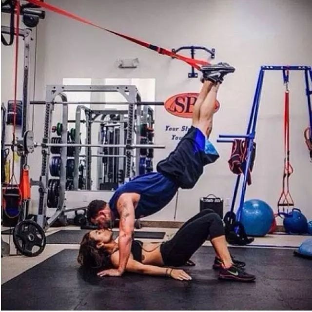 手套健身绑带怎么绑_健身手套绑带_手套健身绑带图片