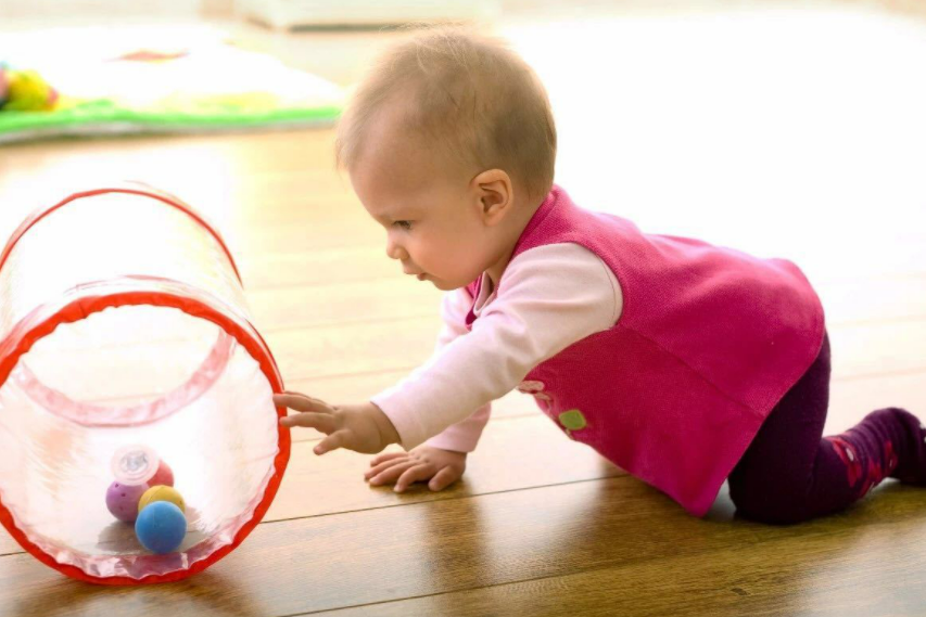 感统训练单腿椅_感统训练坐独角椅_感统训练单脚站立