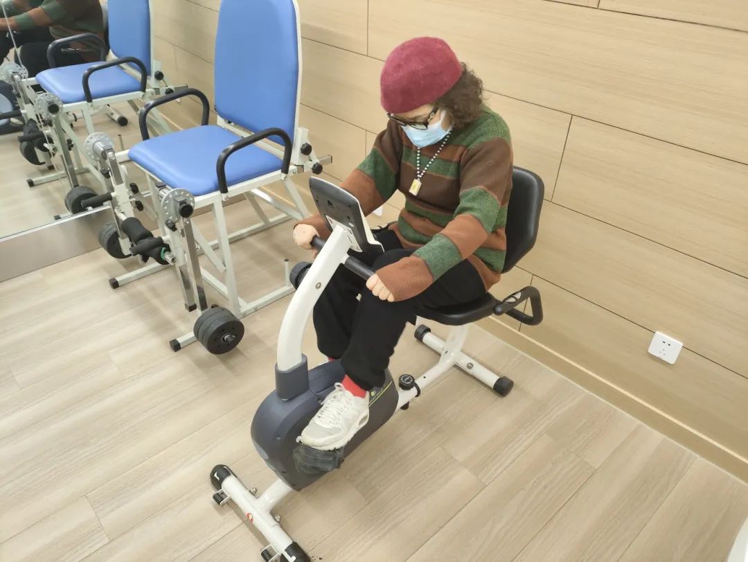 开yunapp体育官网入口下载手机版 免费！“家门口”的康复训练室开放营业