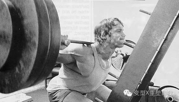 带护腕的健身手套_健身腕带还是手套_手套健身腕带怎么用