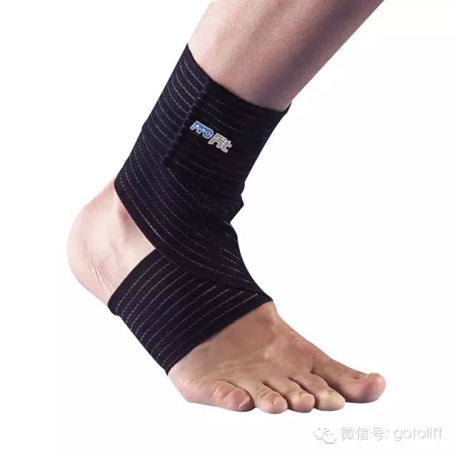 健身手套大小怎么选_健身手套小还是大点好_健身手套选择大一点还是小一点