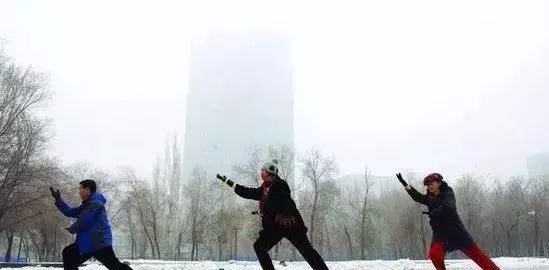 手套健身作用大吗_健身手套_健身手套的作用