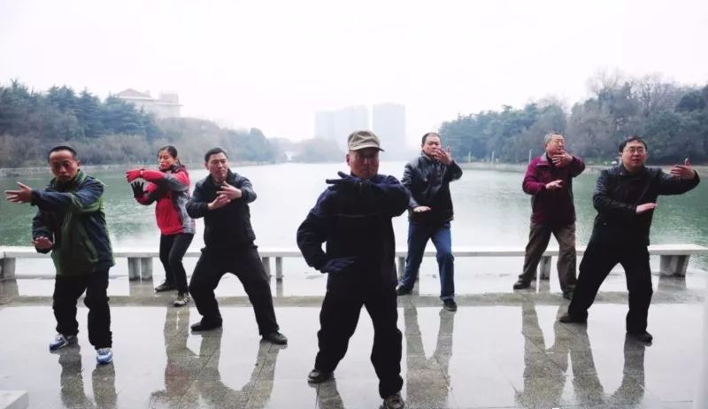 健身手套的作用_手套健身作用大吗_健身手套