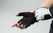 开yun体育app入口登录 健身手套知识大讲堂