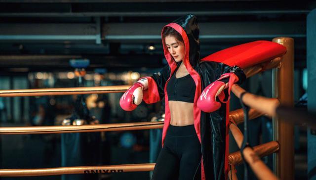 开yun体育官网入口登录体育 股四头肌怎么锻炼？超清晰股四头肌训练计划