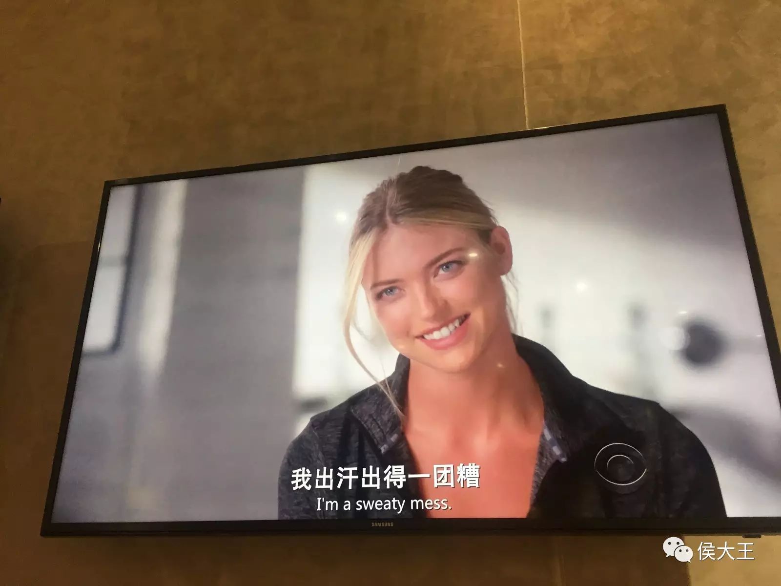 健身手套选择大一点还是小一点_健身运动手套_好看的健身手套