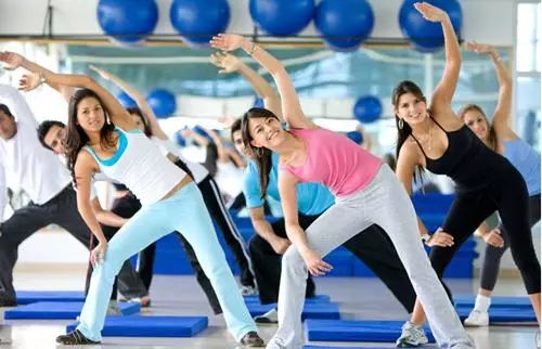 教练体操_教练健身操视频_有氧操教练