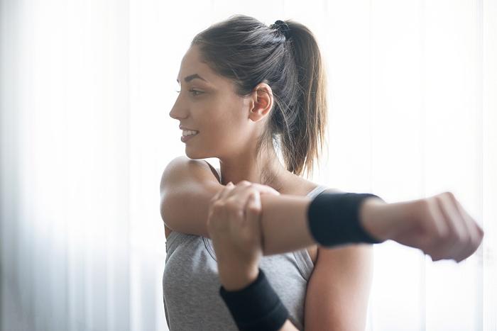 健身手套带不带护腕_带手套健身护腕的作用_带手套健身护腕好吗